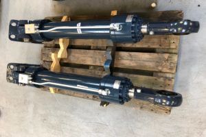 ein hydraulisches System gebaut für den Transport der Betonplatten