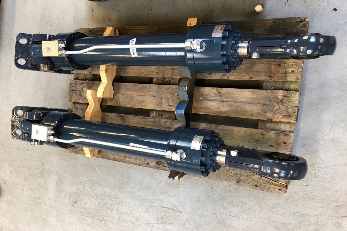 ein hydraulisches System gebaut für den Transport der Betonplatten