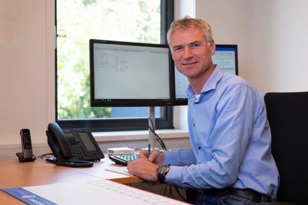 J. Mol - Inside Sales Holland Actuators