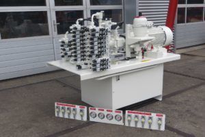 Automatic knife grinding installation