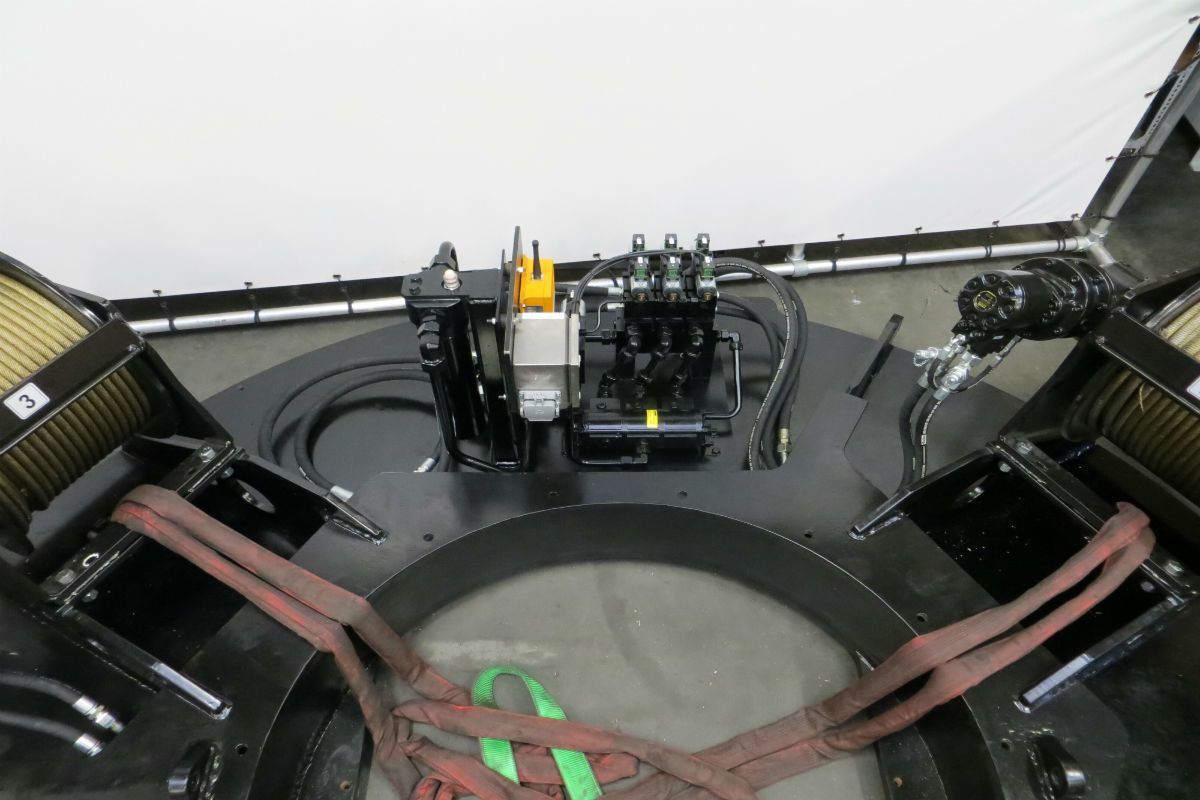 3 fould winches