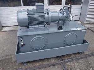 Hydraulic system for a shear
