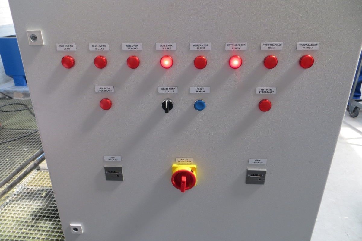 High-pressure pumping station (HDPS) 4