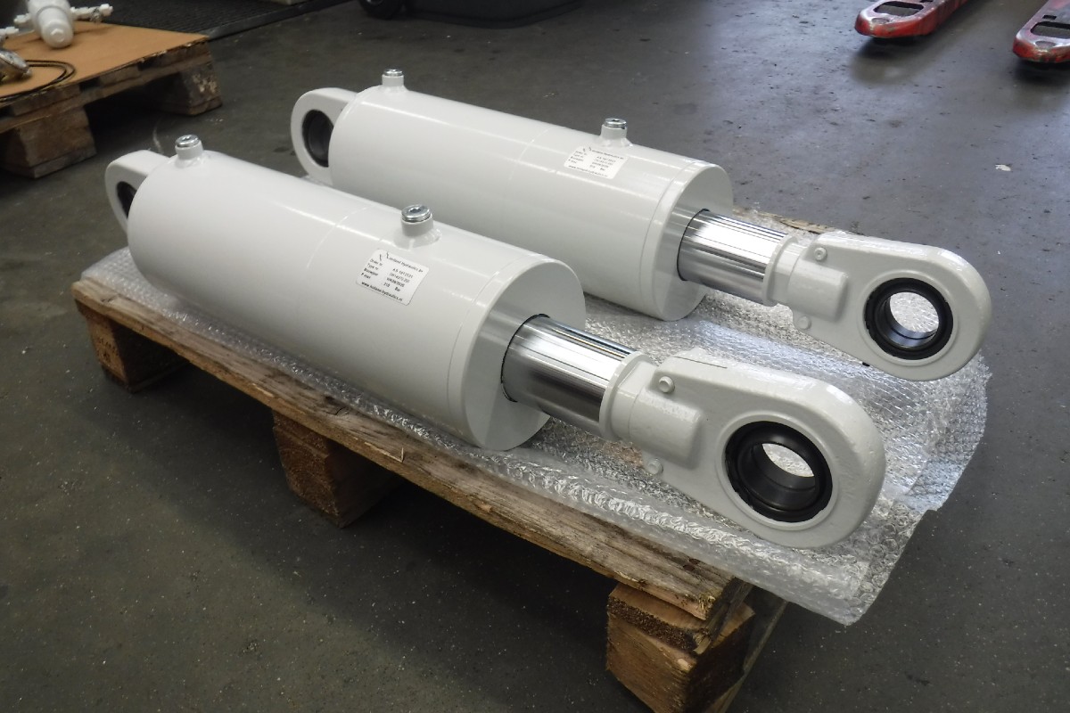 Hydraulische-cilinders-RVS-transportbanden