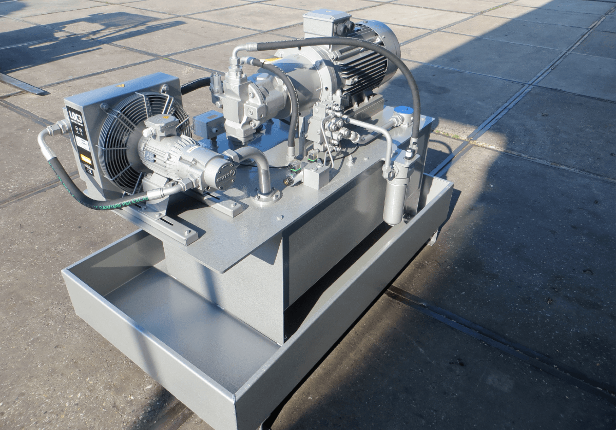 Hydraulisch systeem voor de vleesverwerkende industrie
