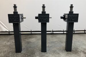 3 x 4M screw jacks medical industry